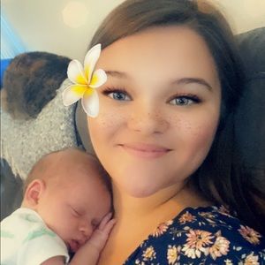 Meet your Posher, Alli